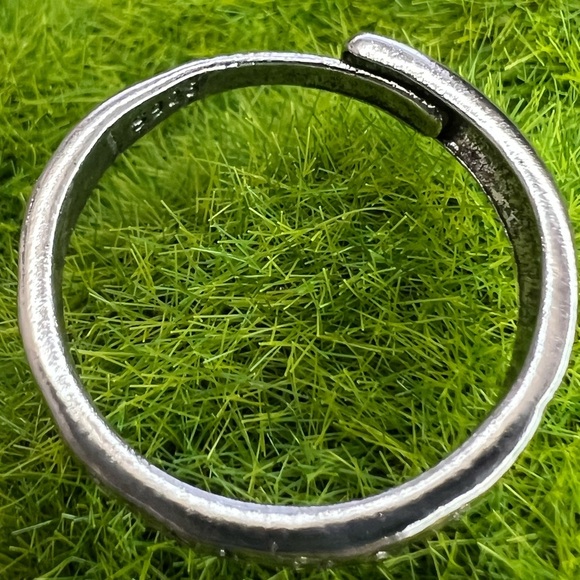 Hello Kitty Silver Ring - Picture 9 of 10